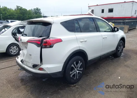2018 Toyota Rav4 Le z USA, uszkodzony, nr VIN JTMZFREV8JJ167247